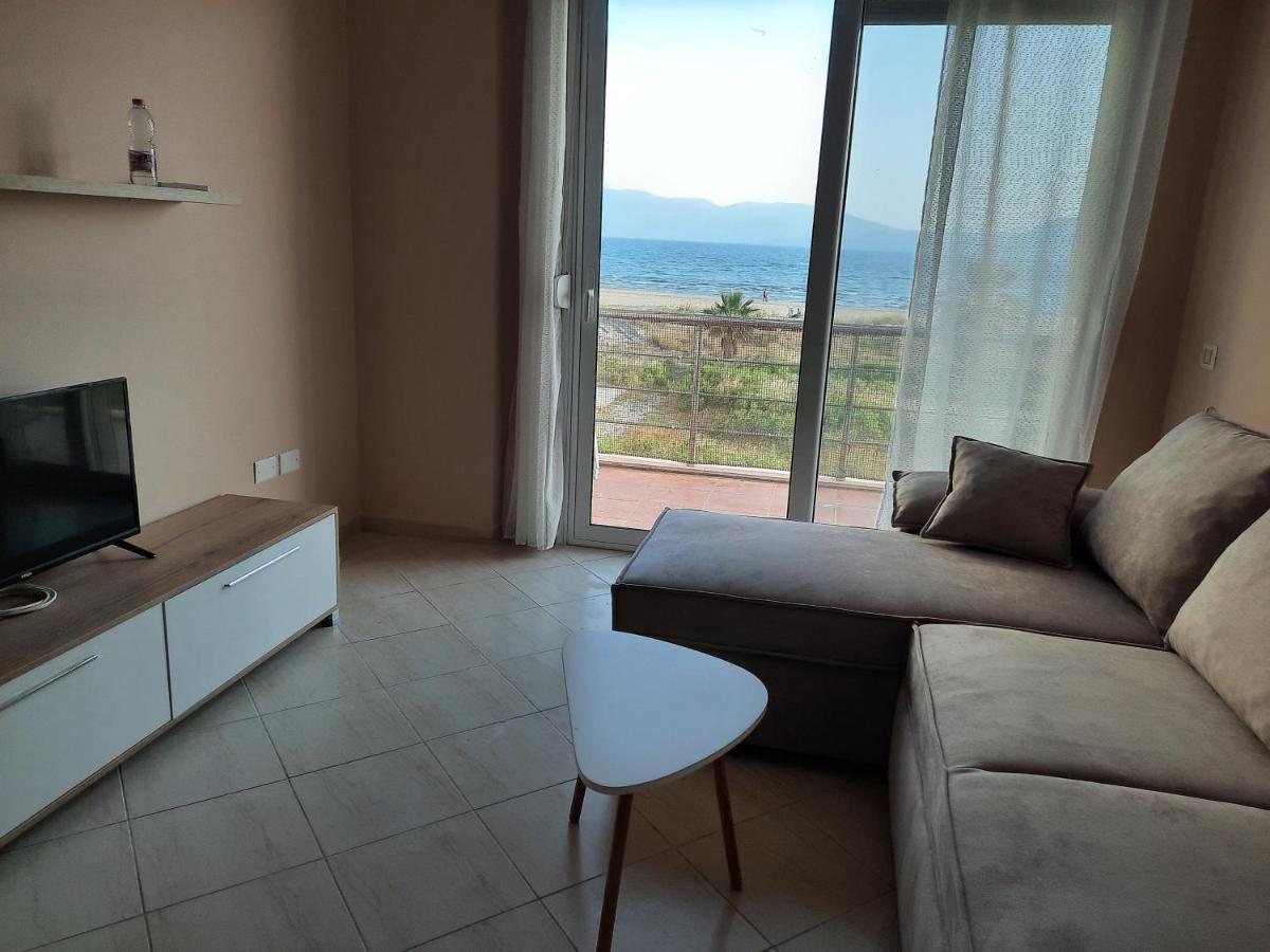 Antea Apartment 3 Vlorë Buitenkant foto