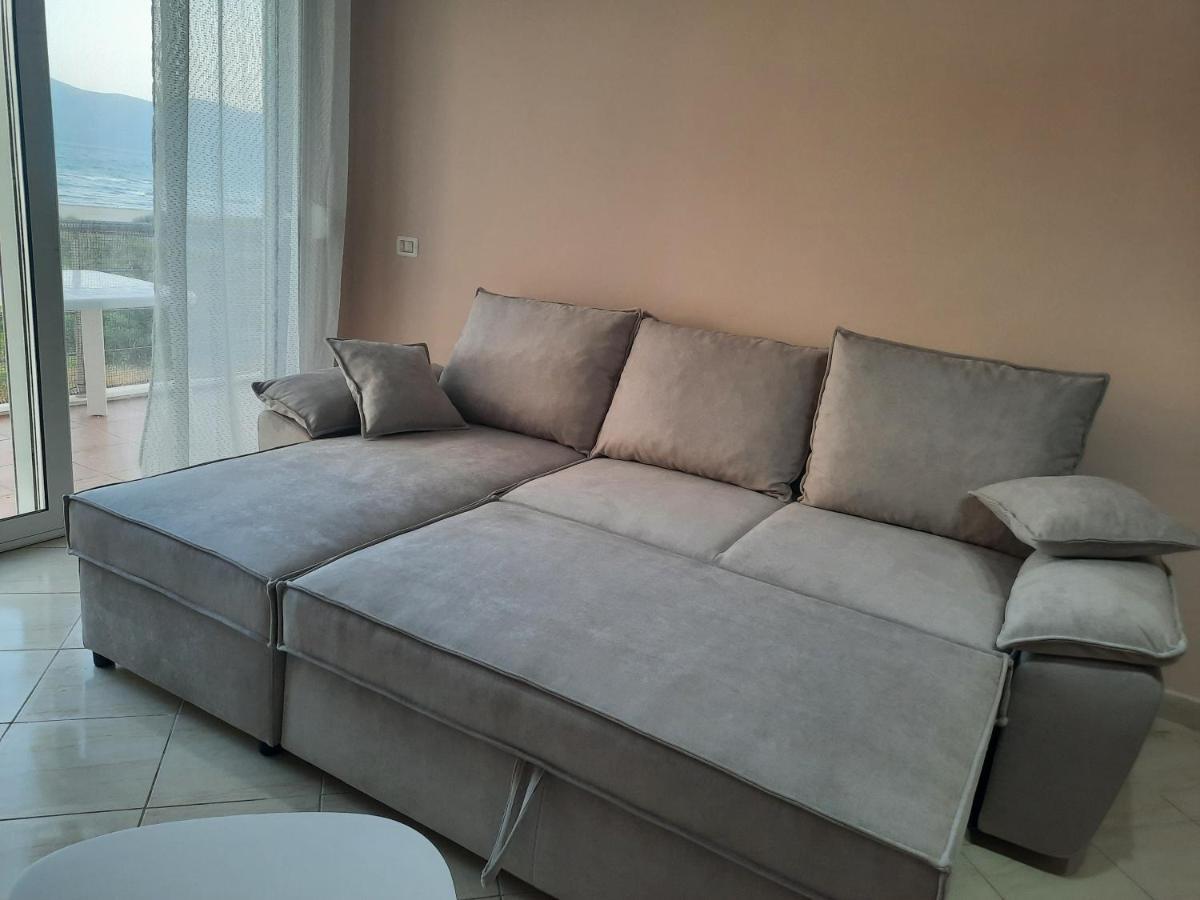 Antea Apartment 3 Vlorë Buitenkant foto
