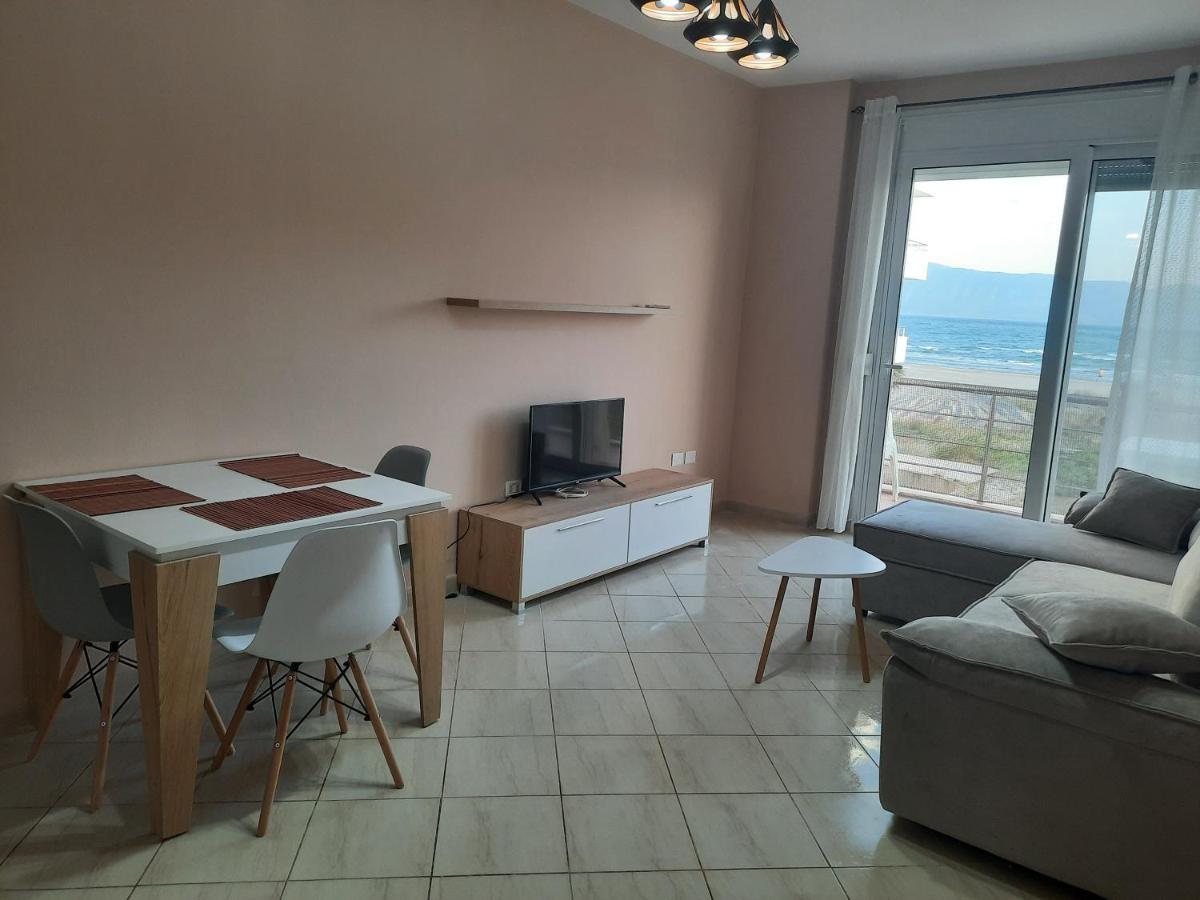 Antea Apartment 3 Vlorë Buitenkant foto