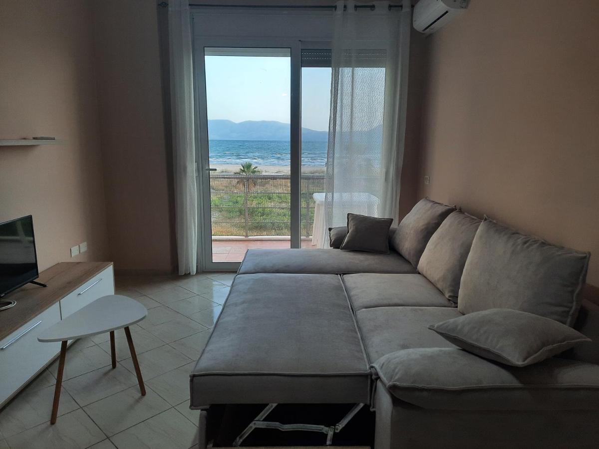 Antea Apartment 3 Vlorë Buitenkant foto
