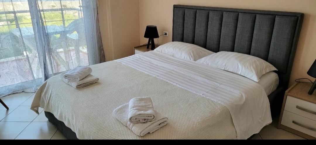 Antea Apartment 3 Vlorë Buitenkant foto